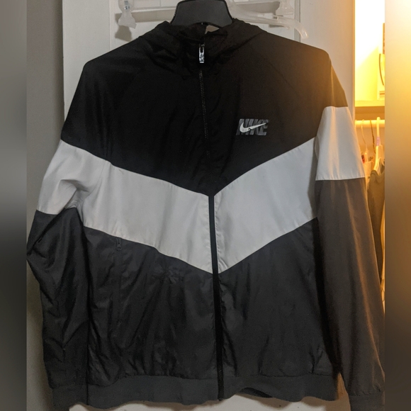 Nike Other - Men’s Nike Windbreaker Jacket